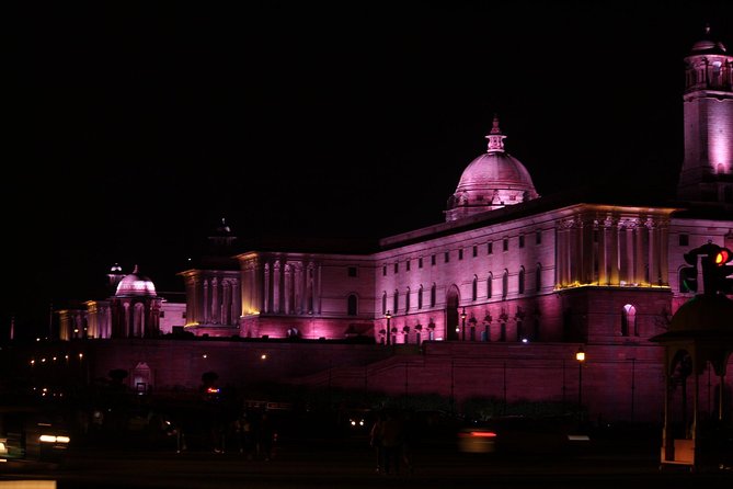 Night View of Old & New Delhi - Tour Highlights