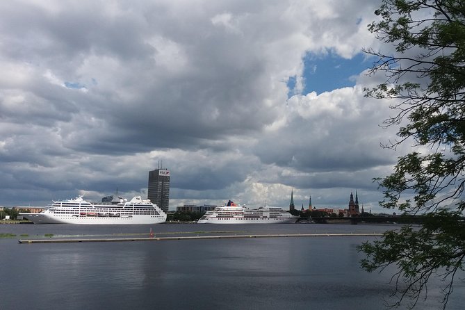 Old Riga Walking Tour - Tour Highlights
