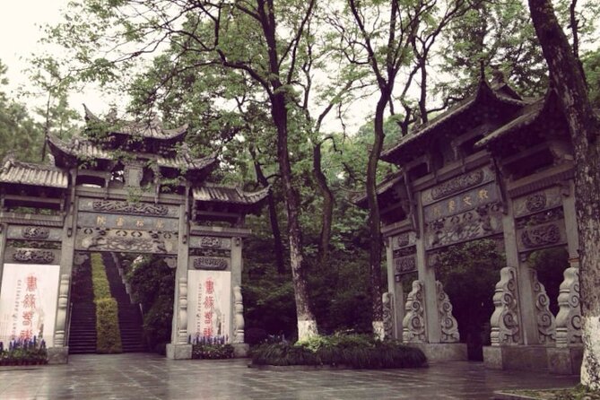 One-day Hangzhou Lakeside Mountains Relics & Ruins Hiking – Guided Outdoor Tour - Meeting and Pickup Details