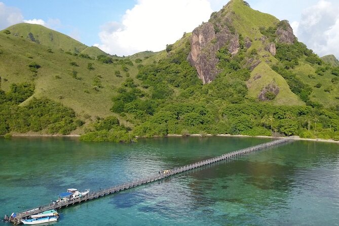 One Day Trip to Komodo National Park, Using a Luxury Fast Boat - Location and Inclusions