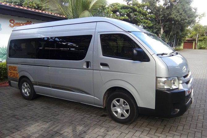 One Way Transfer From Papagayo to SJO Airport or San José up to 5 Passengers - Service Details