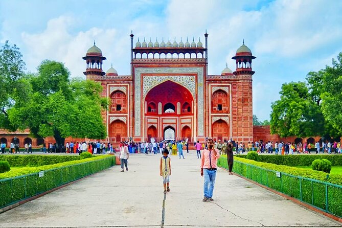 Overnight Taj Mahal Tour by Car