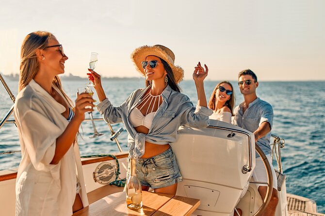 Oysters and Bubbles Sailing Experience in Vilamoura - Activity Overview