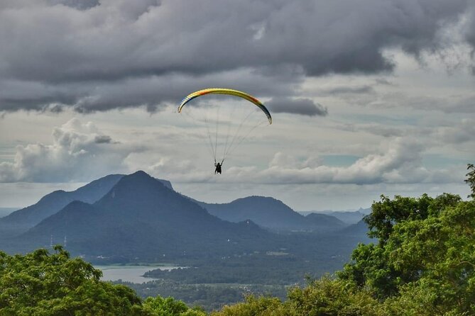 Paragliding in Kurunegala - Group Size and Cancellation Policy
