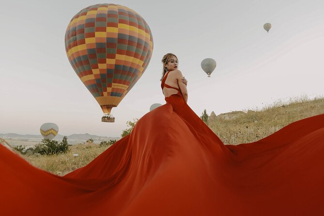 Photo Shoot in Cappadocia With Flying Dresses
