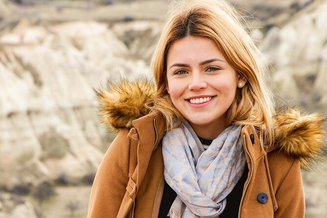 Photoshoot With Balloons in Cappadocia