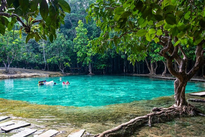Phuket Sightseeing Tour With a Local Guide and Lunch - Tour Inclusions and Meeting Details