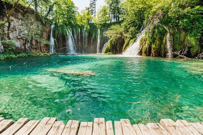Plitvice Lakes Private Sightseeing Tour From Zagreb With Transfer