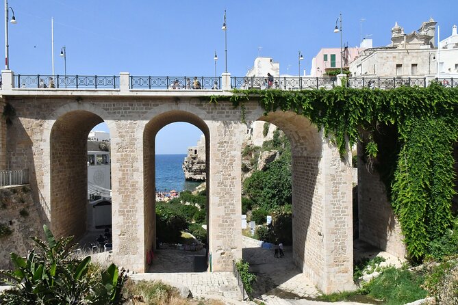 Polignano’s Pathways of Passion: A Romantic Tour