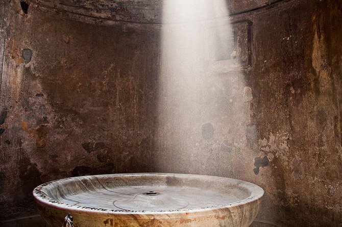 Pompeii - Small Group Tour W/An Archaeologist/Skip the Line - Tour Description