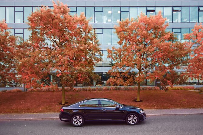 Prague to Vienna - Private Transfer by LIMOUSINE 3+1pax - Inclusions