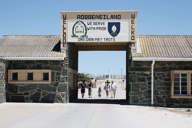 Pre-Booked Ticket Robben Island and Table Mountain Private Tours - Location and Transportation Details