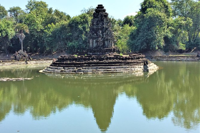 Preah Khan Neak Pean Pink Towers Private Bike Tour