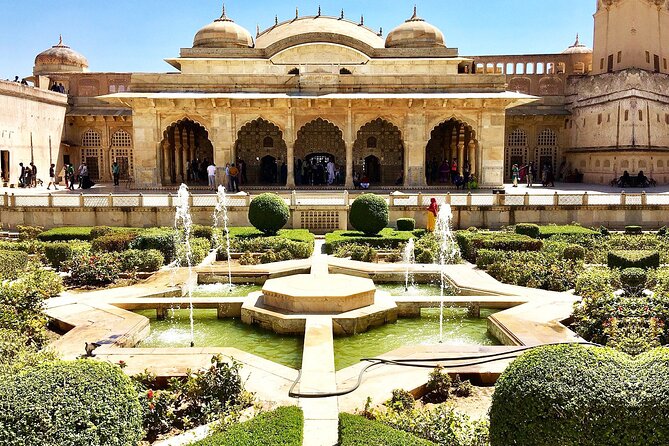 Private 2-Day Jaipur Tour With Ranthambore Safari