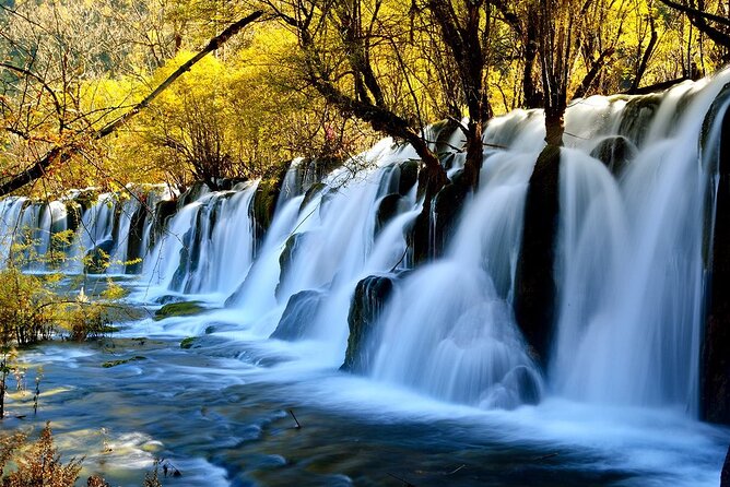 Private 3-Day Jiuzhaigou and Huanglong National Parks Tour From Kunming