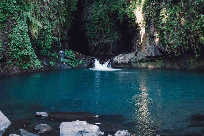 Private Aling Aling Waterfalls Trekking Tour