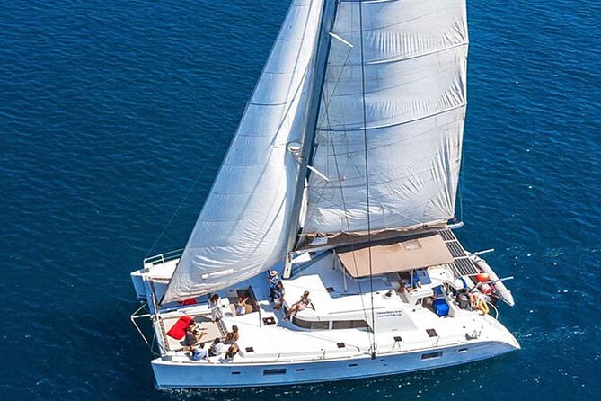 Private Catamaran Boat Maiton and Coral Islands