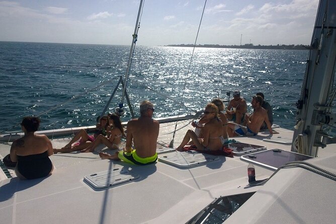 Private Catamaran Cruise Around the Southshore of Roatan - Additional Information and Pickup