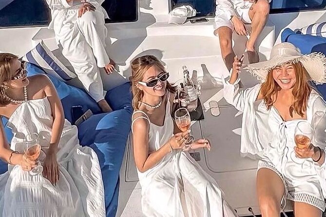 Private Catamaran Yacht Charter to Coral & Maiton Islands - Booking Information