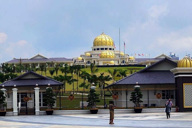 Private Cruise Excursion Kuala Lumpur City With Twin Tower Ticket