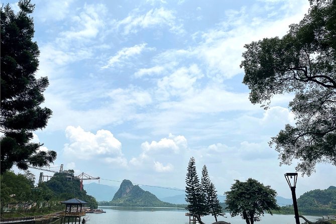 Private Day Tour to Baojinggong Cave and Mount Lion From Guangzhou