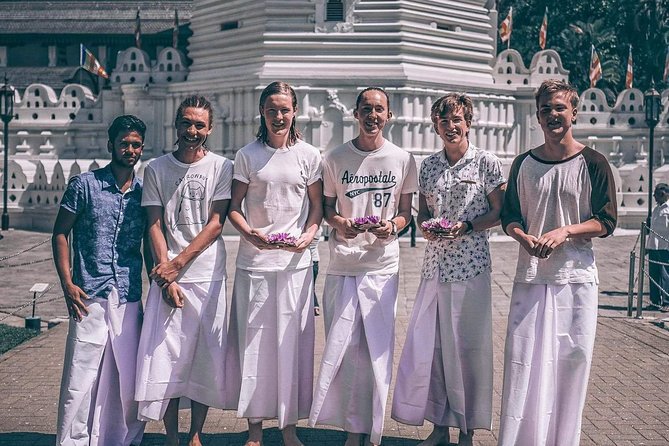 Private Day Tour To Kandy From Wadduwa - Tour Details