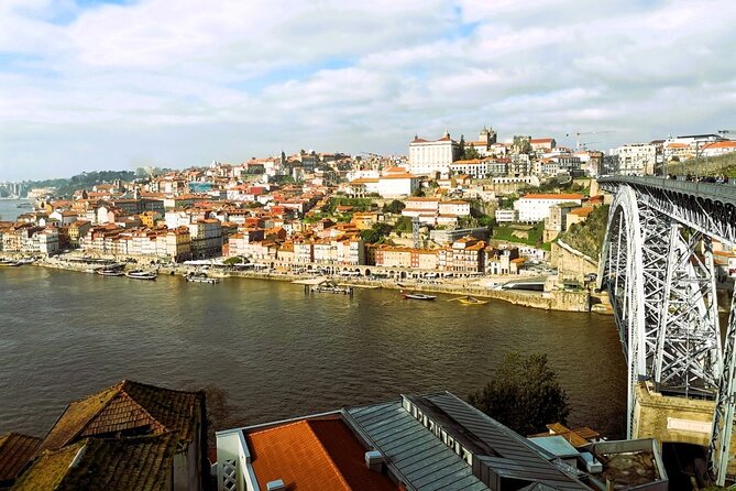 Private Day Tour to Santiago De Compostela and Lady of Fátima - Tour Details