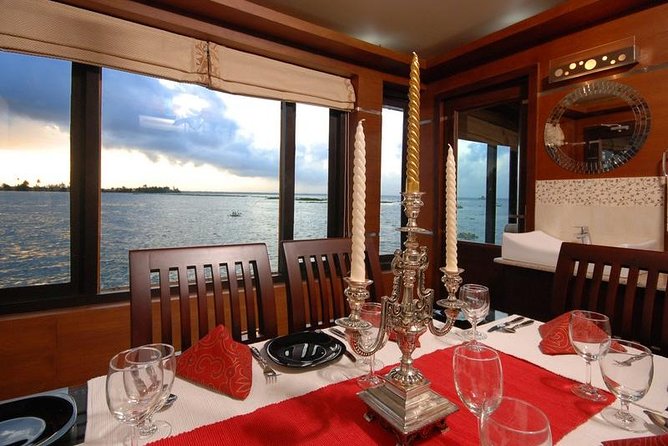Private Full-Day Kerala Backwaters Houseboat Tour With Lunch & Pickup From Kochi - Tour Highlights
