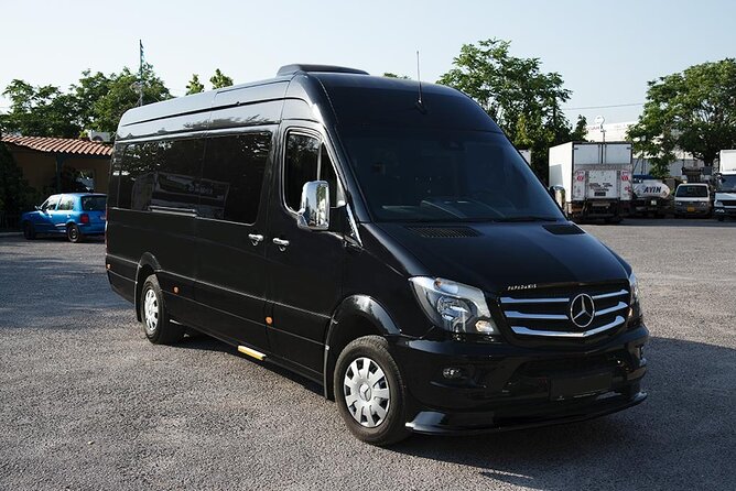 Private Group up 16pax Transfer From Pireaus to Athens/Suburbs