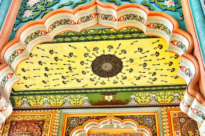 Private Guided Jaipur City Day Tour From Delhi by Car With Lunch & Entry - Tour Inclusions