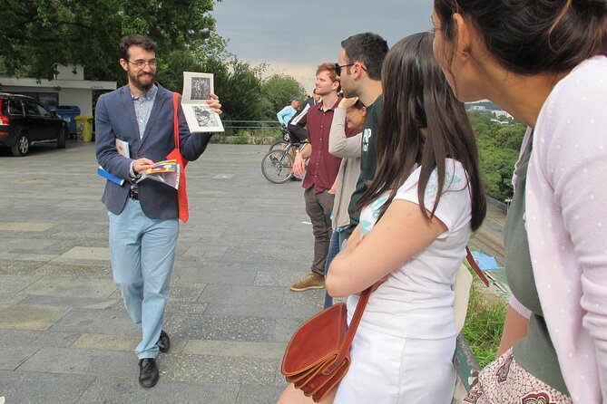 Private Guided Tour in the Little Side District of Prague - Tour Details