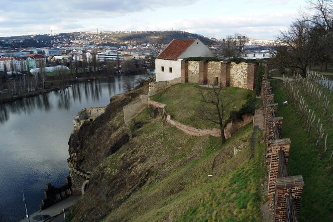 Private Guided Tour to the Historic Fortress of VyšEhrad - Tour Details