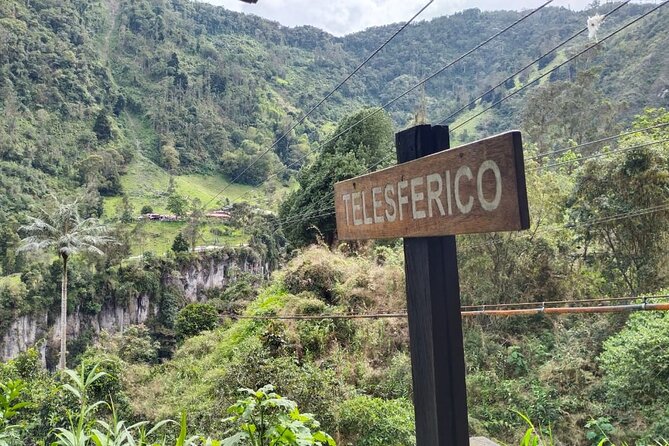Private Half-DAY Tour Combeima Canyon Hike