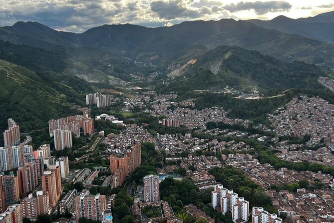 Private Helicopter Tour of Medellin and the Grafitti Area - Safety Precautions