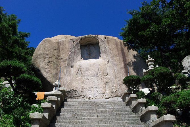 Private Hiking to Bukhansan & Korean Style Spa(Include Lunch) - Buddhist Temple Visit