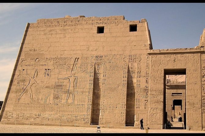 Private Luxor Excursions Visit Habu Temple Valley of Workers & Queens - Excursion Details
