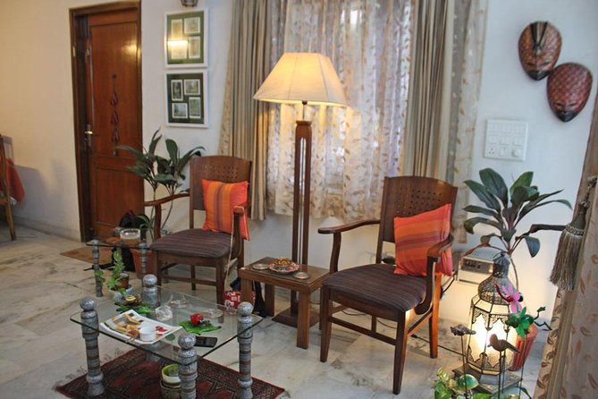Private Market Tour and Cooking Lesson in a Local New Delhi Home