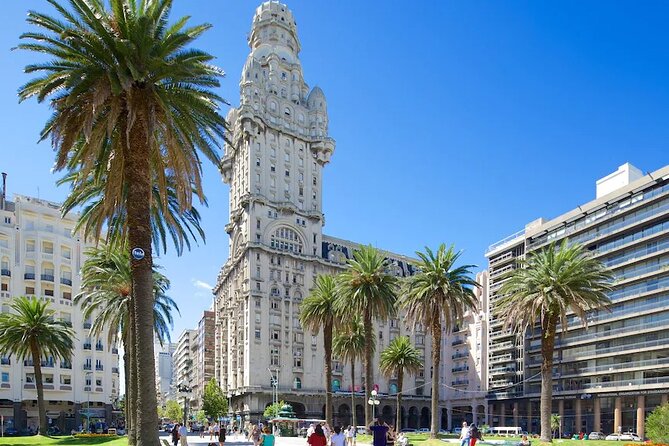 Private Montevideo Tour for Cruisers - Meeting and Pickup