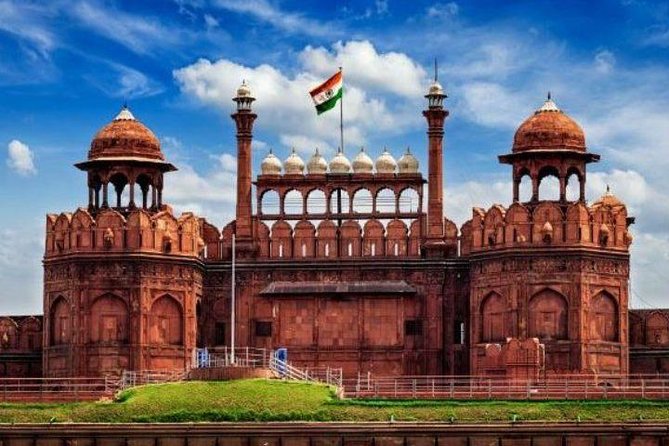 Private One Way Transfer From Udaipur To Delhi