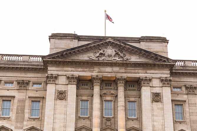 Private Royal Tour of London Including the Crowns Landmarks With Local Guide - Meeting Points