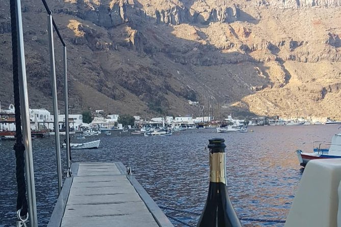 Private Tailormade Yacht Sunset Cruise in Santorini