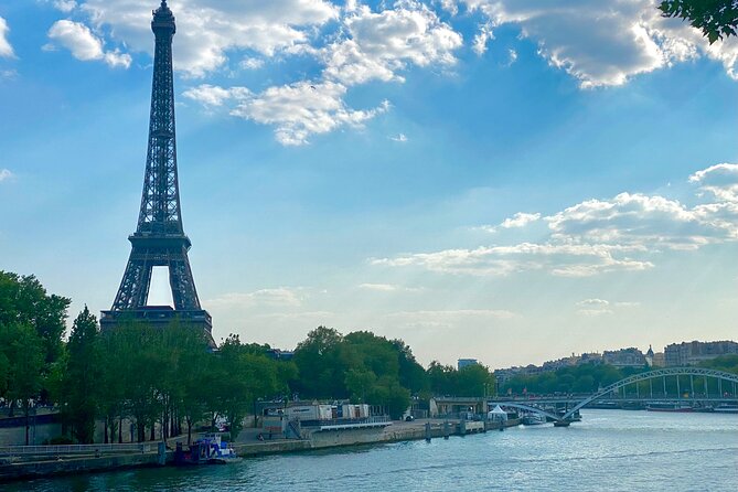 Private Tour: Eiffel Tower Summit and Professional Photo Session - Tour Inclusions and Highlights