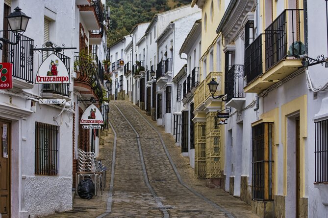 Private Tour of Cadiz and Jerez De La Frontera From Seville - Pickup Logistics