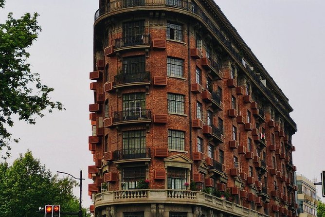 Private Tour of Former French Concession and Qibao Old Street With Pickup