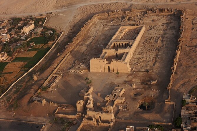 Private Tour of Habu Temple and Valley of the Artisans and Queens - Exploring the Valley of the Artisans