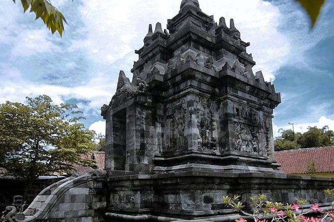 Private Tour to Borobudur, Prambanan, Pawon, Mendut With French-Speaking Guide - Tour Itinerary
