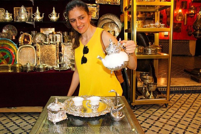 Private Tour With Official Guide & Driver for Fez City