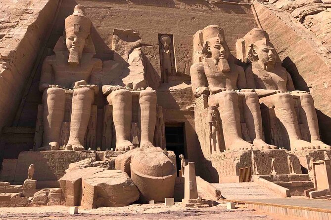 Private Transfer From Aswan to Abu Simbel Temple