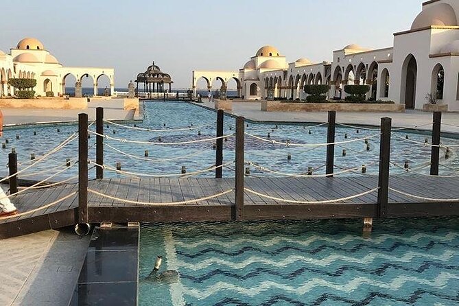 Private Transfer From Luxor to Marsa Alam by a Modern Car
