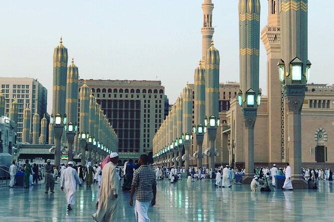 Private Transfer From Makkah City Hotel to Madinah City Hotel